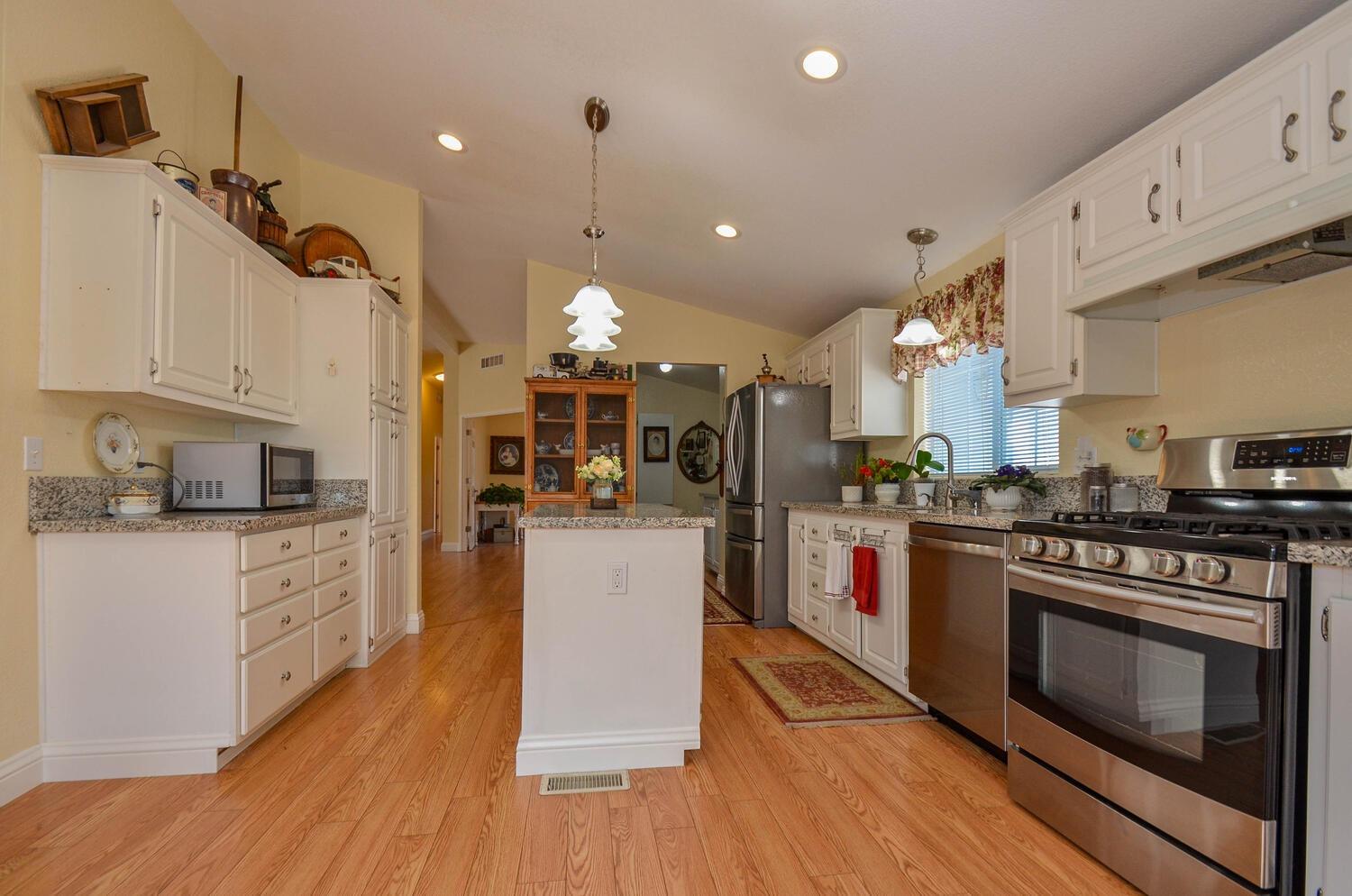 Mesa De Oro Circle, Sutter Creek, California image 5