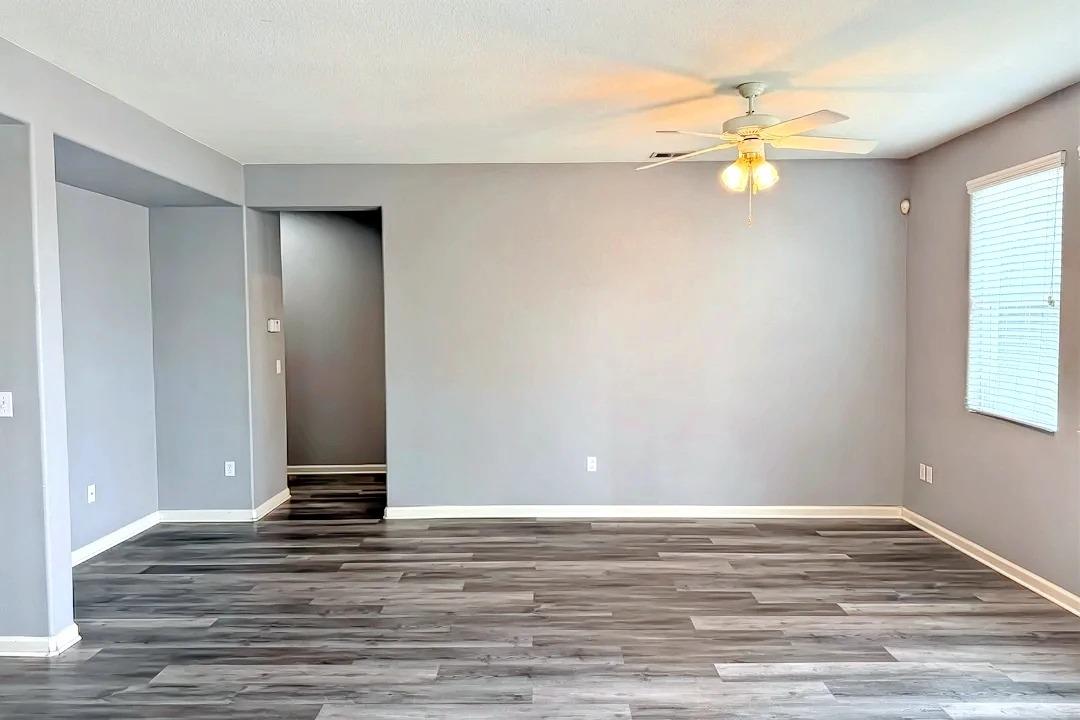 Detail Gallery Image 14 of 16 For 209 Elgin Ave, Lodi,  CA 95240 - 3 Beds | 2 Baths