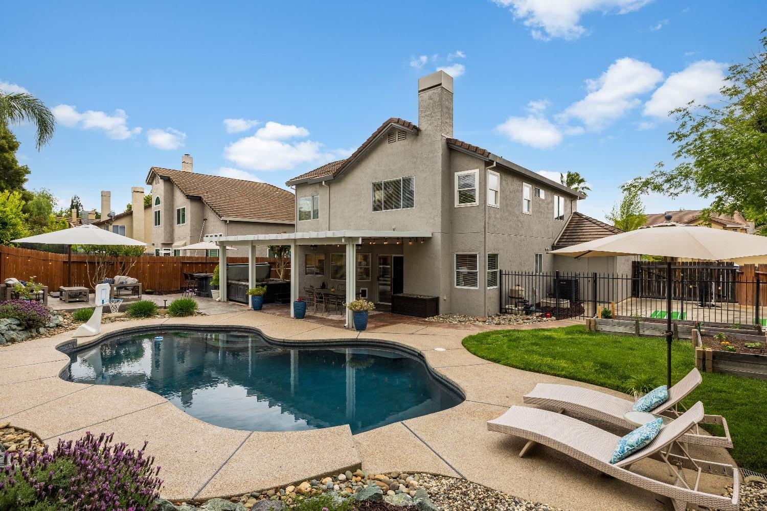 Thorndike Way, Folsom, California image 3