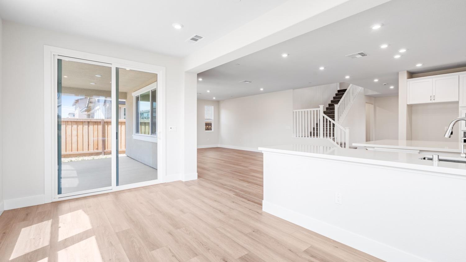 Detail Gallery Image 22 of 46 For 2508 Wisteria Dr, Lodi,  CA 95242 - 5 Beds | 3 Baths