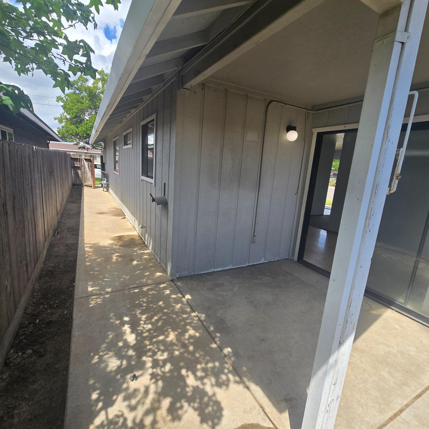 Detail Gallery Image 14 of 15 For 144 Stanislaus Ave, Oakdale,  CA 95361 - 2 Beds | 1 Baths