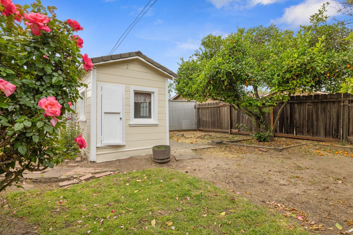 Detail Gallery Image 18 of 37 For 535 Lombardo St, Manteca,  CA 95336 - 2 Beds | 1 Baths