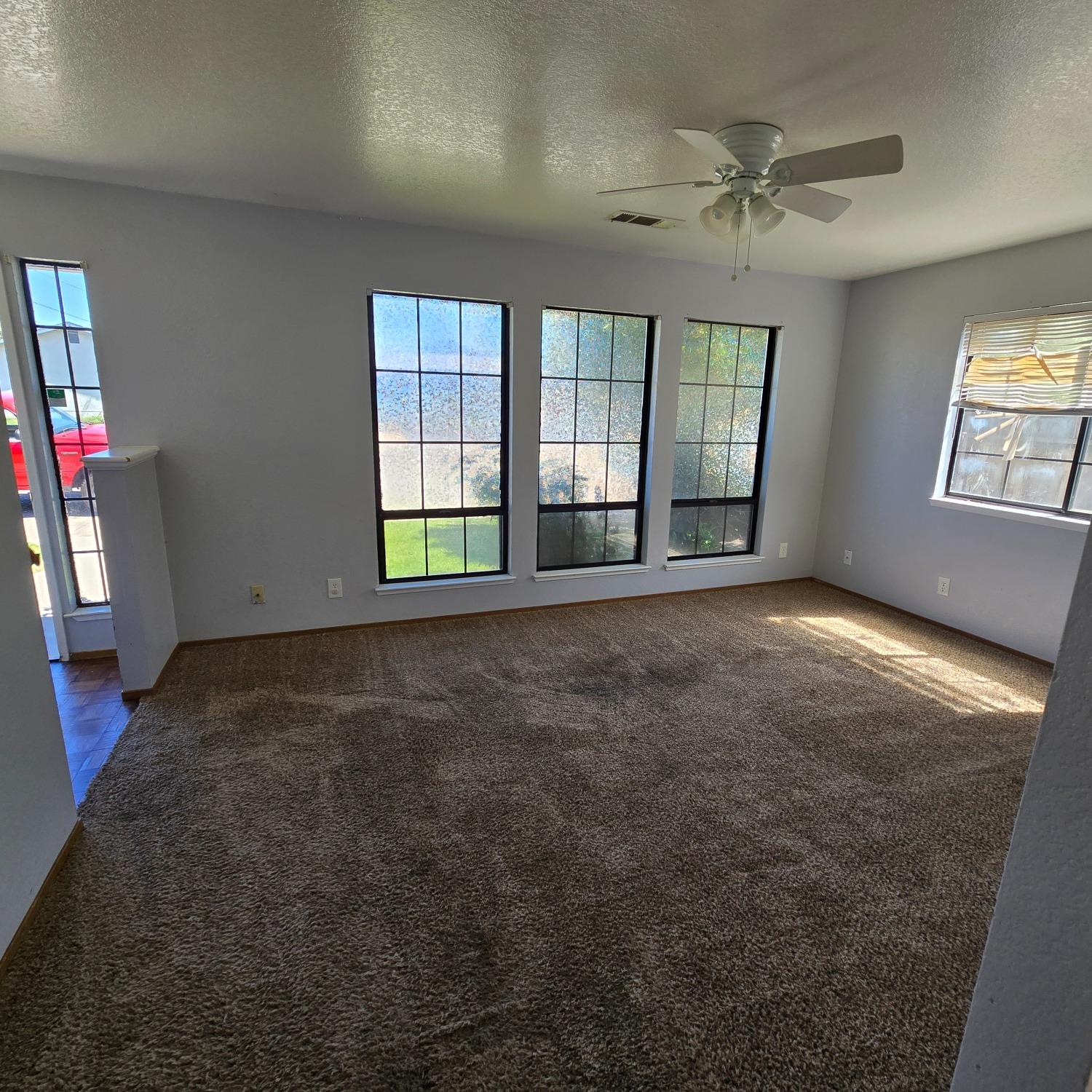 Detail Gallery Image 7 of 15 For 144 Stanislaus Ave, Oakdale,  CA 95361 - 2 Beds | 1 Baths