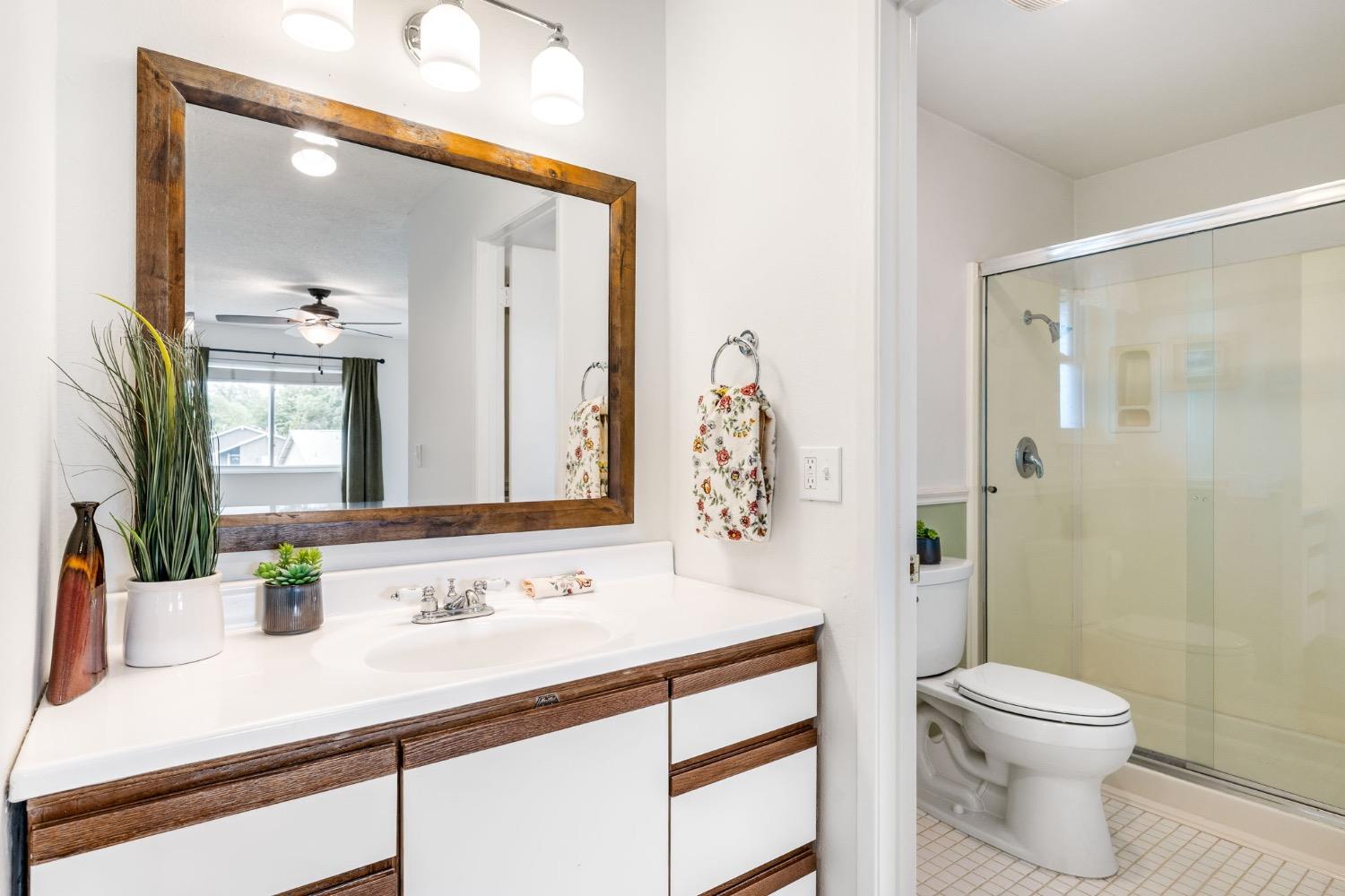 Detail Gallery Image 27 of 40 For 737 Heather Ln, Woodland,  CA 95695 - 4 Beds | 2/1 Baths