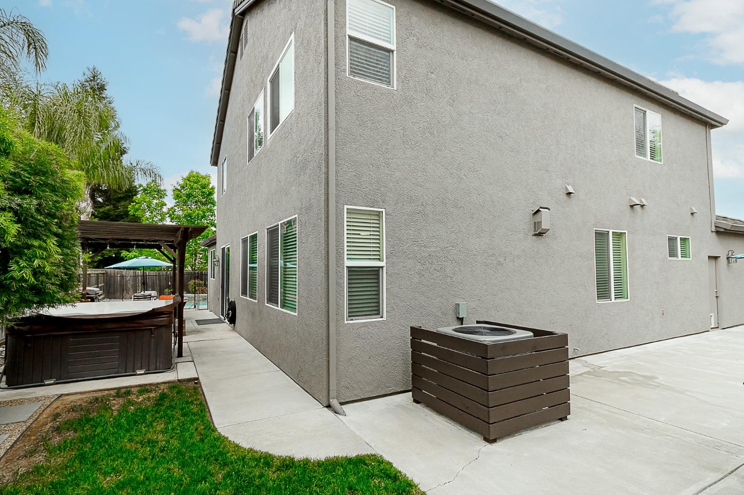 Athens Court, Manteca, California image 34