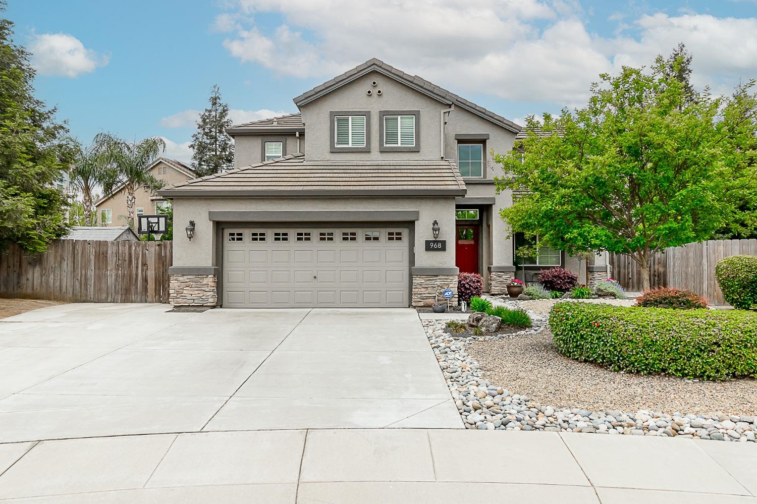 Athens Court, Manteca, California image 2