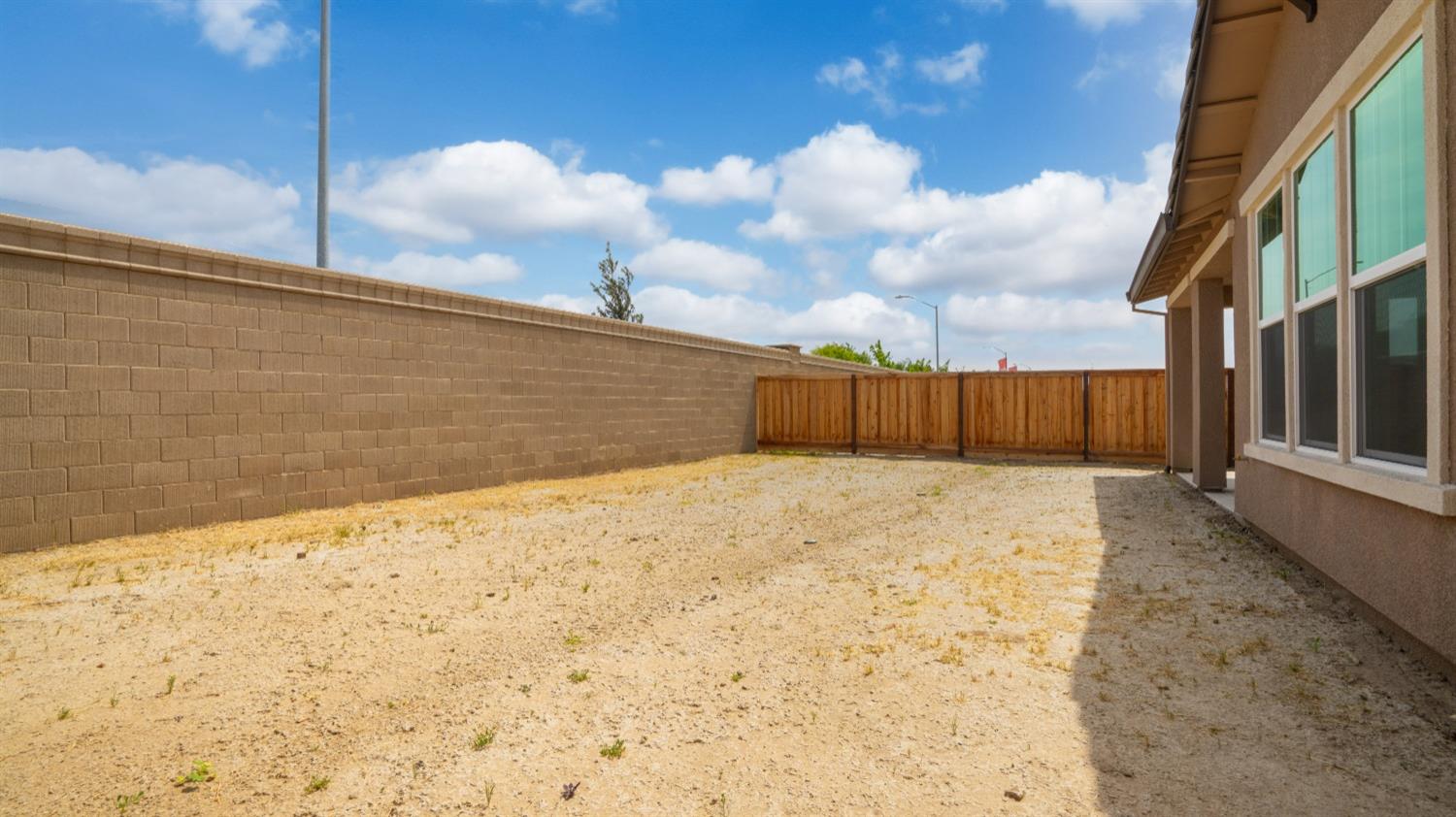 Detail Gallery Image 38 of 38 For 2220 Coral Dr, Lodi,  CA 95242 - 4 Beds | 3 Baths