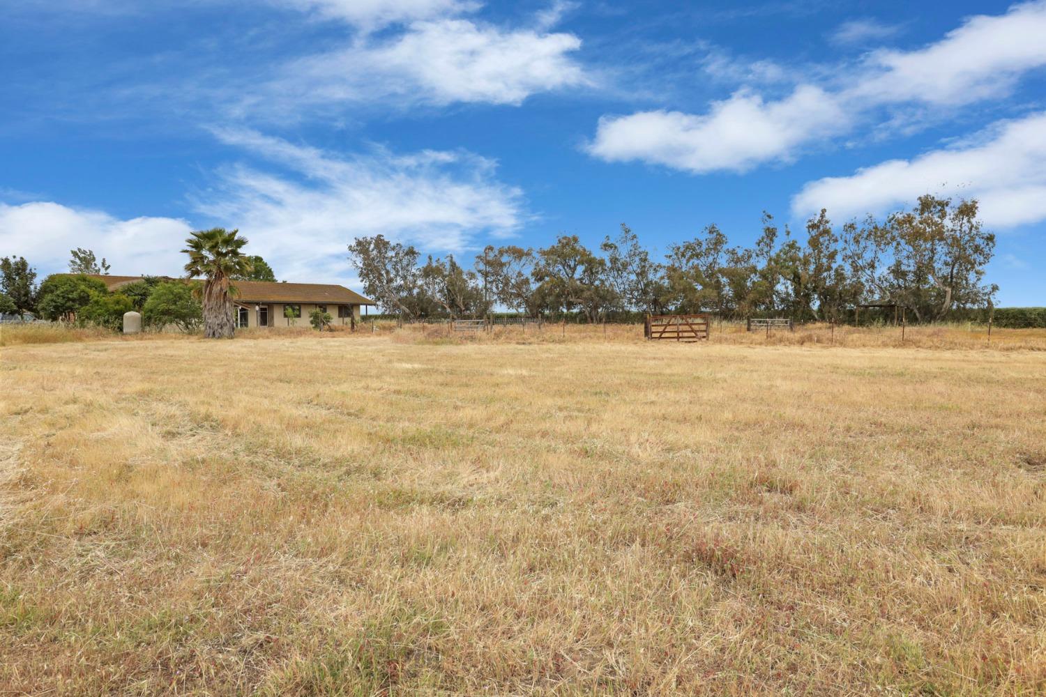 W Kingdon Road, Lodi, California image 44