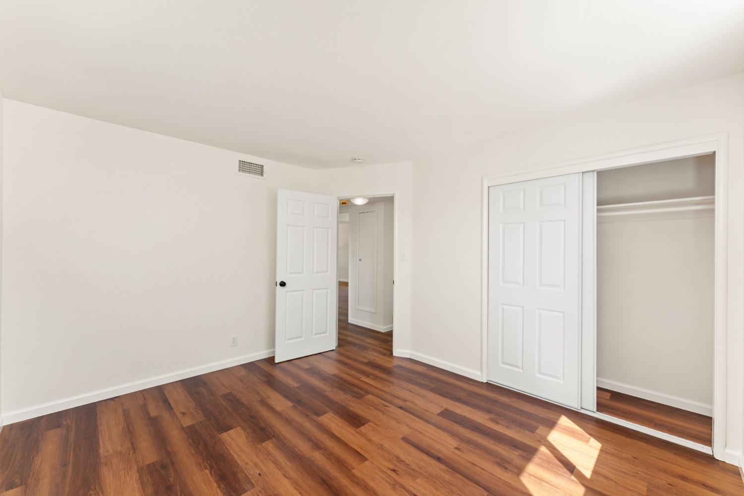 I Parkway, Sacramento, California image 20