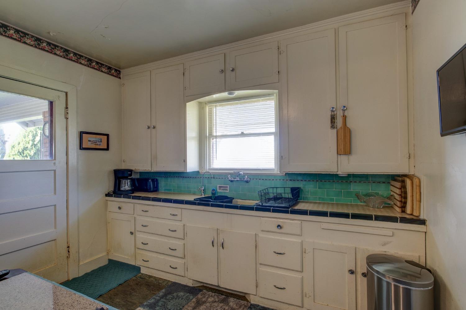 Detail Gallery Image 22 of 87 For 20865 Shenandoah School Rd, Plymouth,  CA 95669 - 5 Beds | 1 Baths