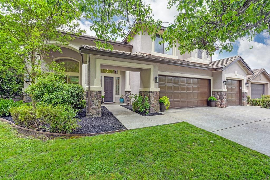 Detail Gallery Image 3 of 84 For 260 Woodhaven Pl, West Sacramento,  CA 95605 - 5 Beds | 3 Baths