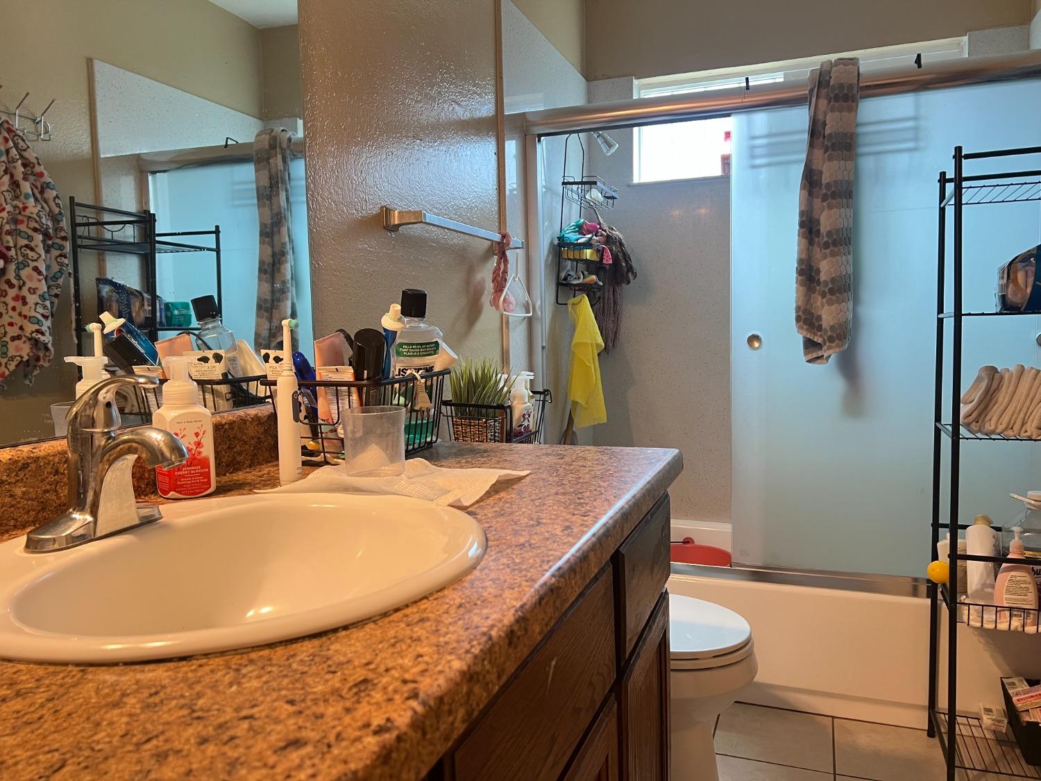 3045 Wentworth Drive, Stockton, California image 9