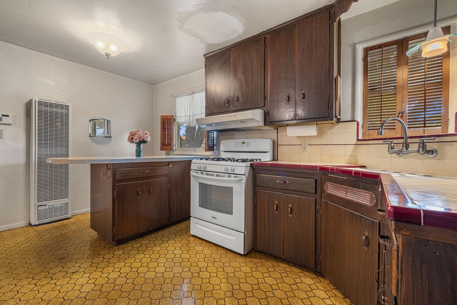 Detail Gallery Image 9 of 37 For 535 Lombardo St, Manteca,  CA 95336 - 2 Beds | 1 Baths