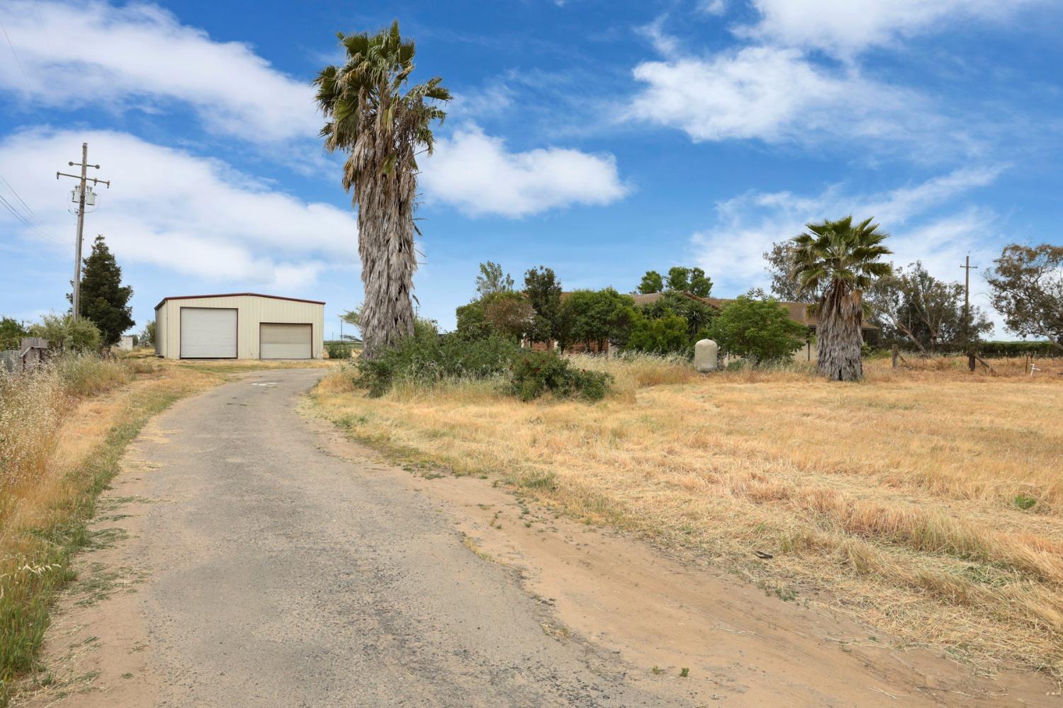 W Kingdon Road, Lodi, California image 43