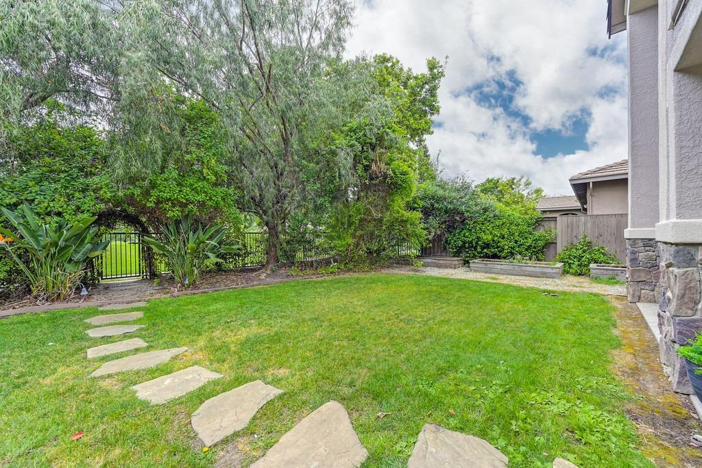 Detail Gallery Image 69 of 84 For 260 Woodhaven Pl, West Sacramento,  CA 95605 - 5 Beds | 3 Baths