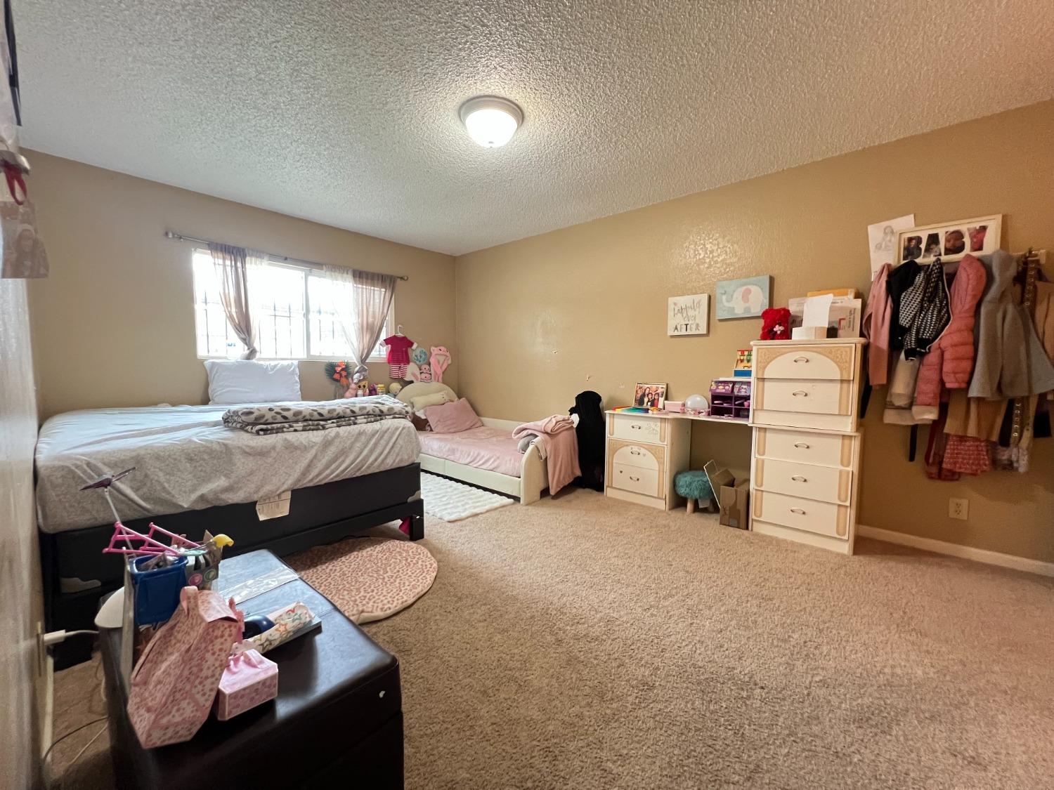 3045 Wentworth Drive, Stockton, California image 12