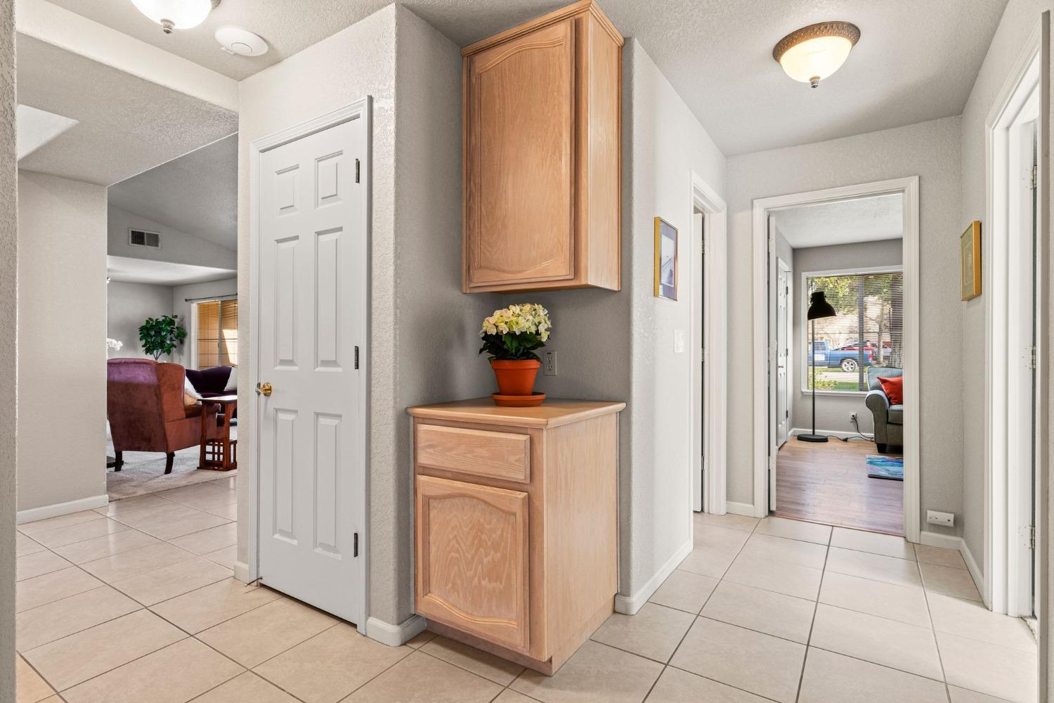 Cavalletti Drive, Sacramento, California image 32