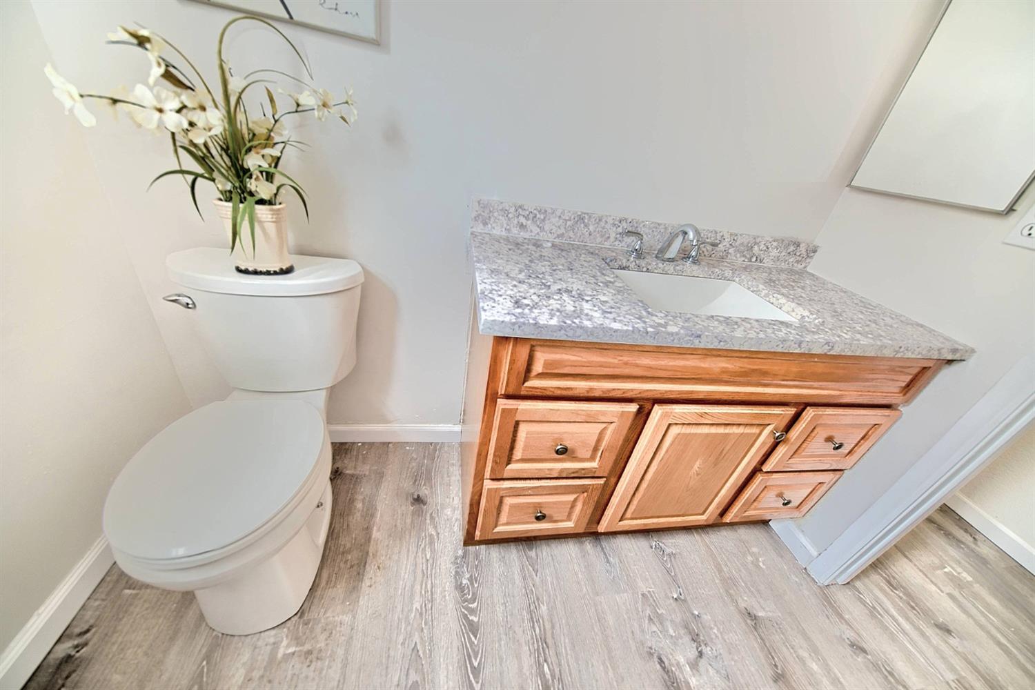 Detail Gallery Image 26 of 99 For 721 Amaretto Dr, Tracy,  CA 95376 - 5 Beds | 2/1 Baths