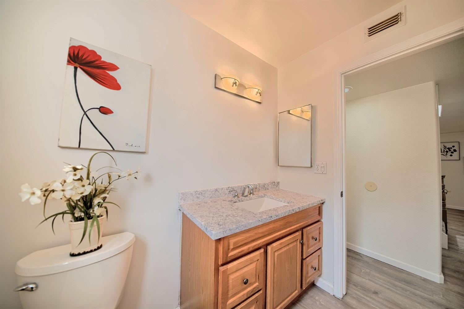 Detail Gallery Image 25 of 99 For 721 Amaretto Dr, Tracy,  CA 95376 - 5 Beds | 2/1 Baths