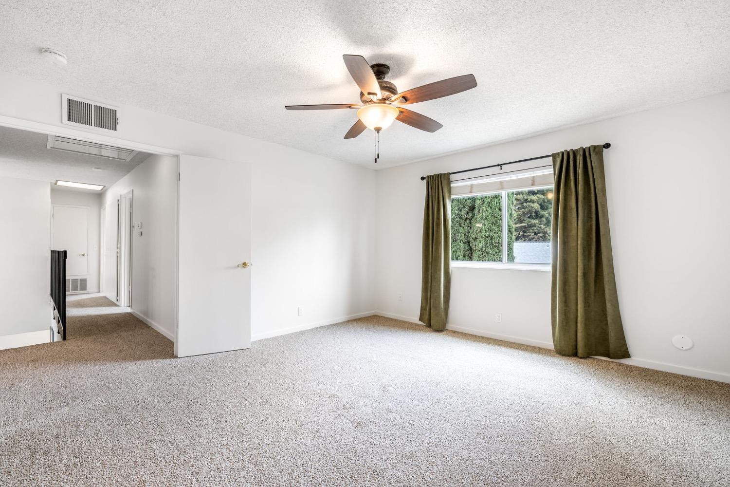 Detail Gallery Image 23 of 40 For 737 Heather Ln, Woodland,  CA 95695 - 4 Beds | 2/1 Baths