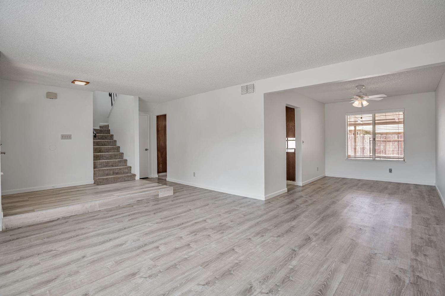 Detail Gallery Image 4 of 39 For 2430 Cheim Blvd, Marysville,  CA 95901 - 5 Beds | 3 Baths