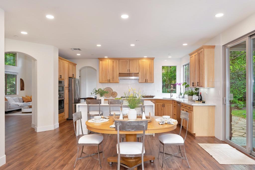 Detail Gallery Image 20 of 84 For 260 Woodhaven Pl, West Sacramento,  CA 95605 - 5 Beds | 3 Baths