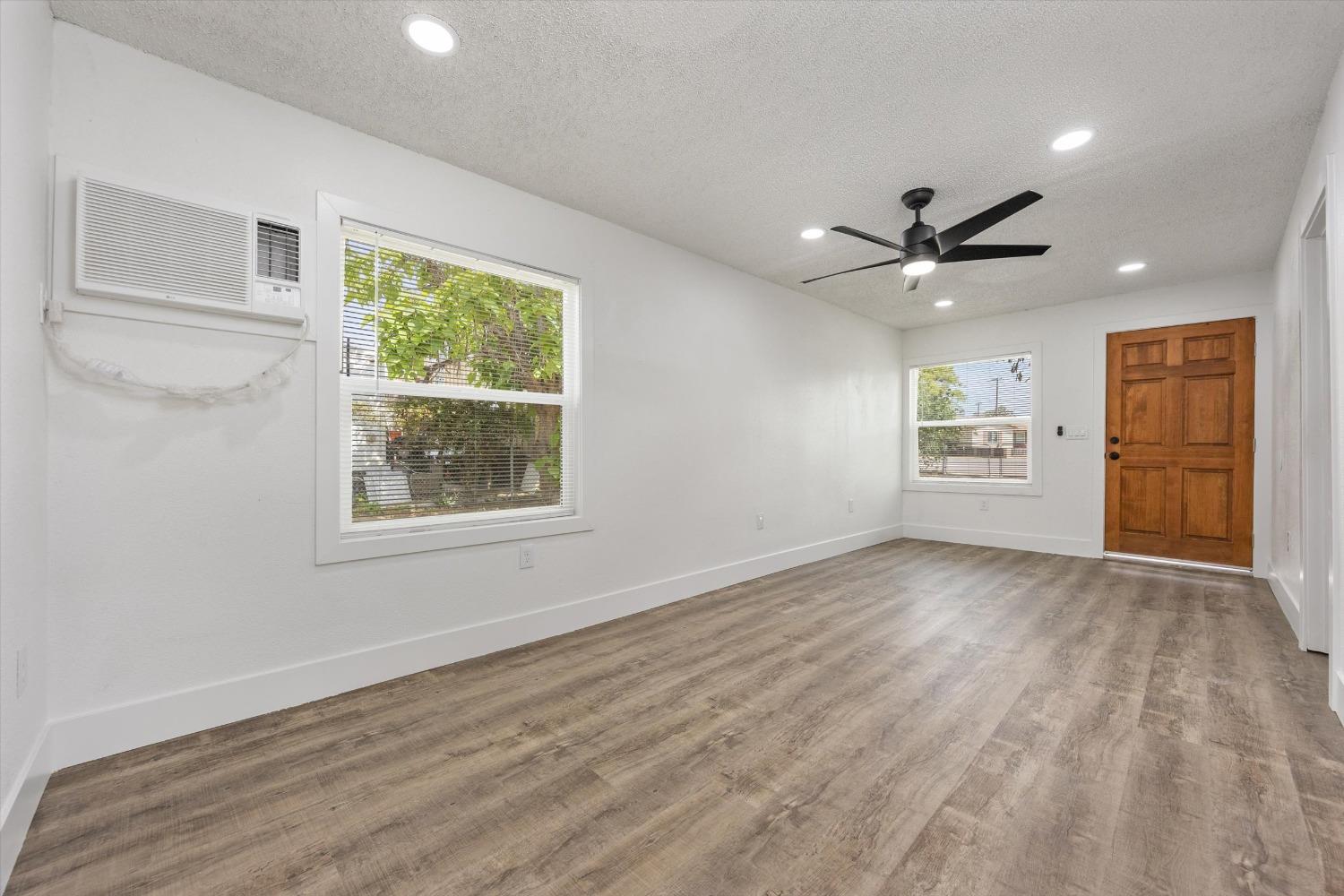 Lisle Street, Bakersfield, California image 6