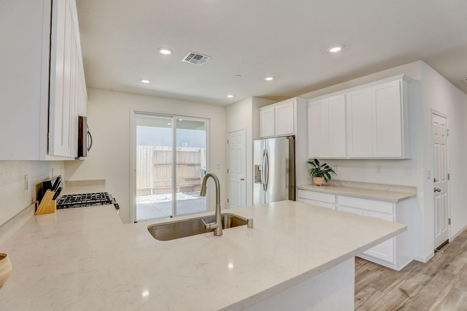 Ring Neck Lane, Rocklin, California image 10