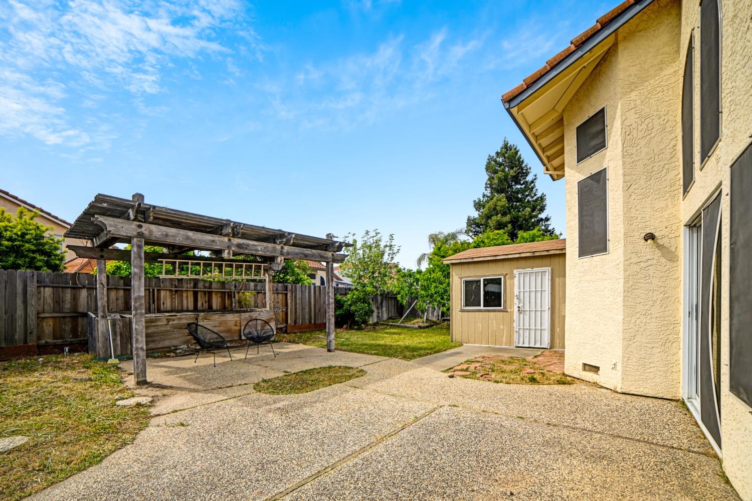 Warmsprings Street, Elk Grove, California image 38