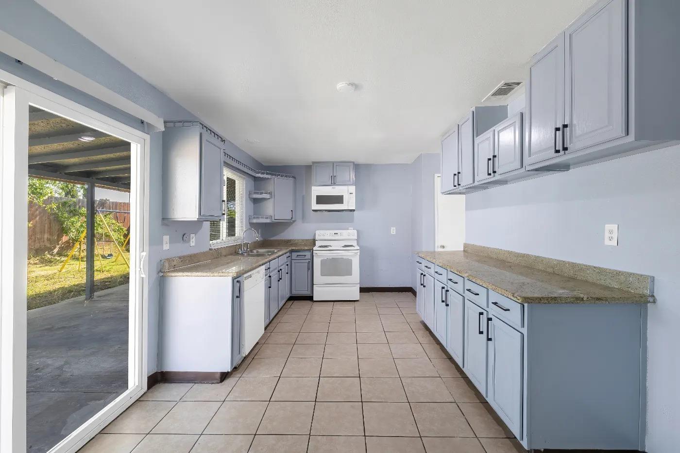 Hudson Drive, Stockton, California image 9