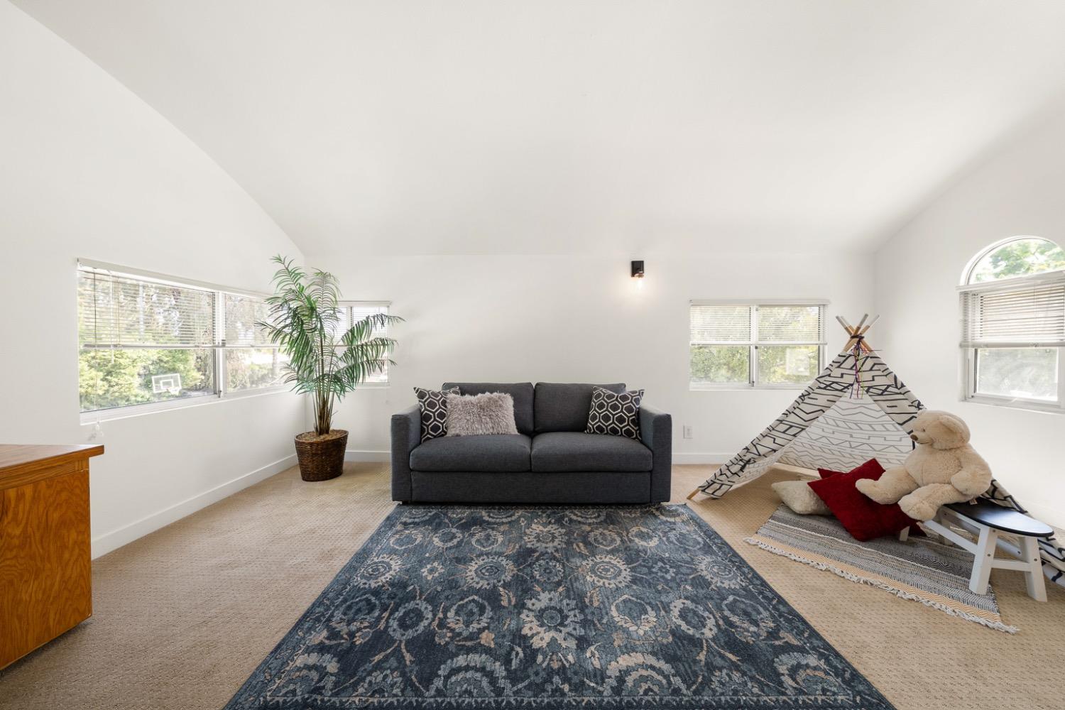 Detail Gallery Image 32 of 48 For 3009 Solito St, Davis,  CA 95616 - 3 Beds | 2 Baths