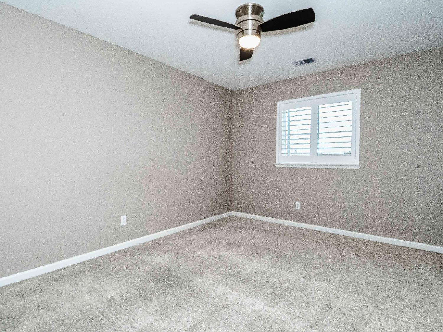 Hemlock Court, Hollister, California image 40