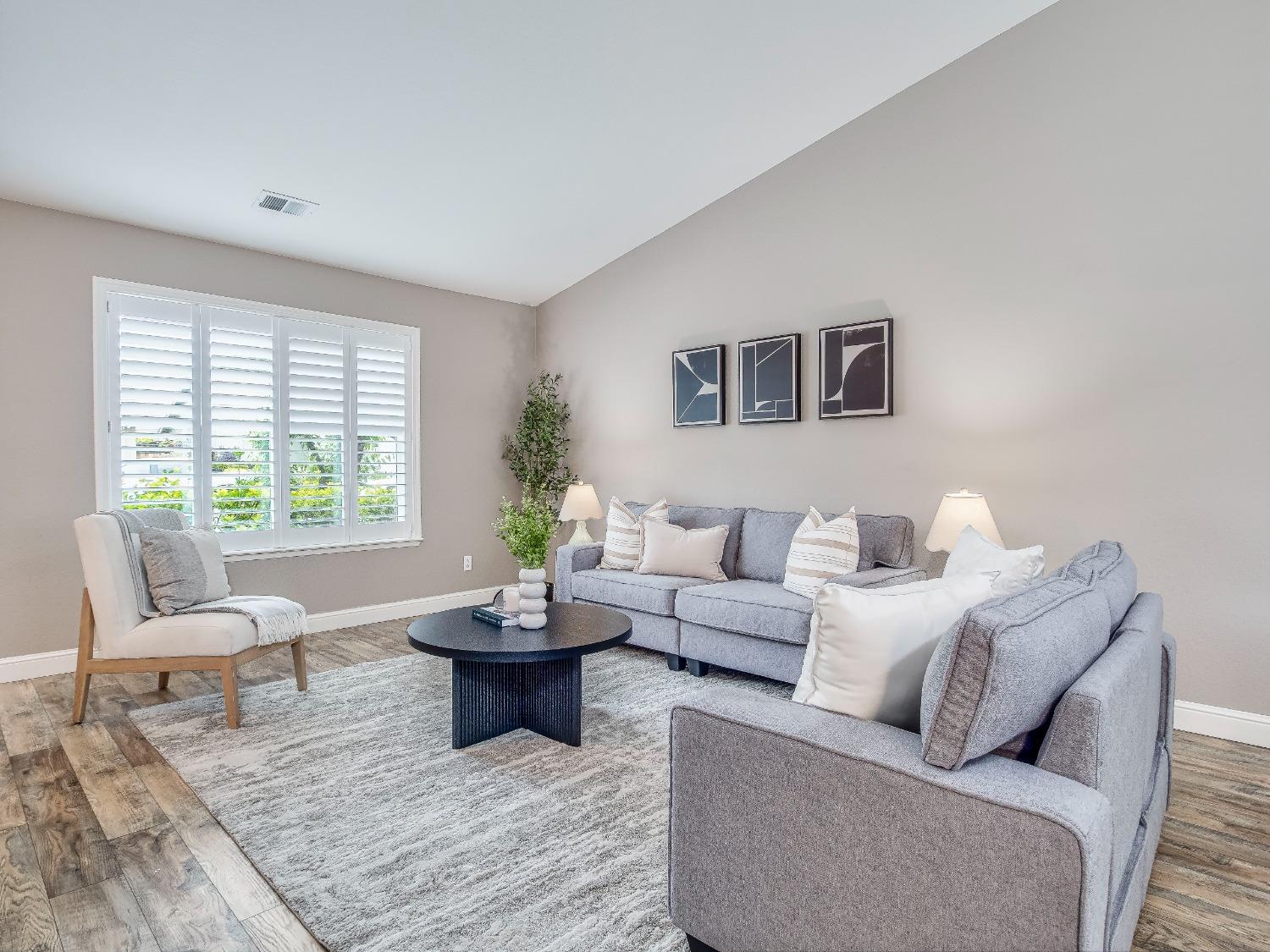 Hemlock Court, Hollister, California image 29