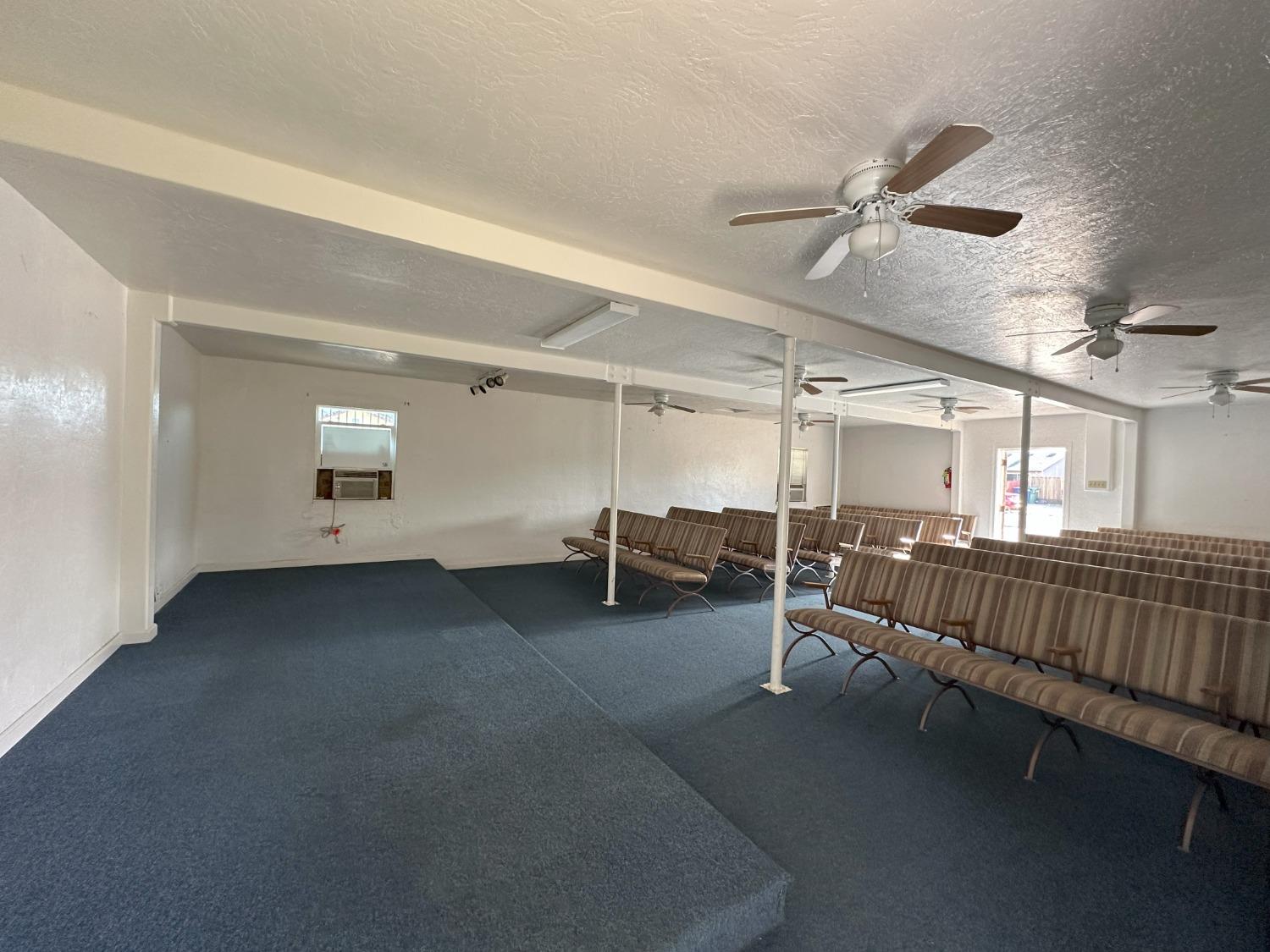 Detail Gallery Image 5 of 17 For 1236 Vito Ave, Modesto,  CA 95351 - 3 Beds | 4 Baths