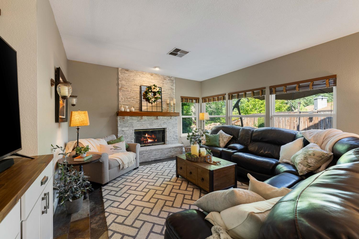 Brackenwood Place, El Dorado Hills, California image 11