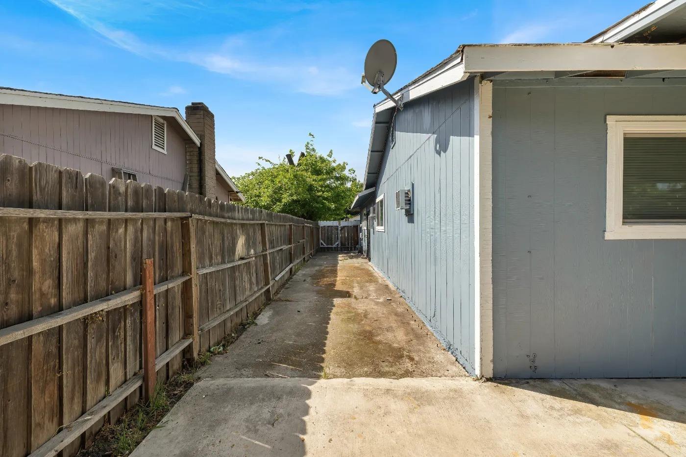 Hudson Drive, Stockton, California image 27