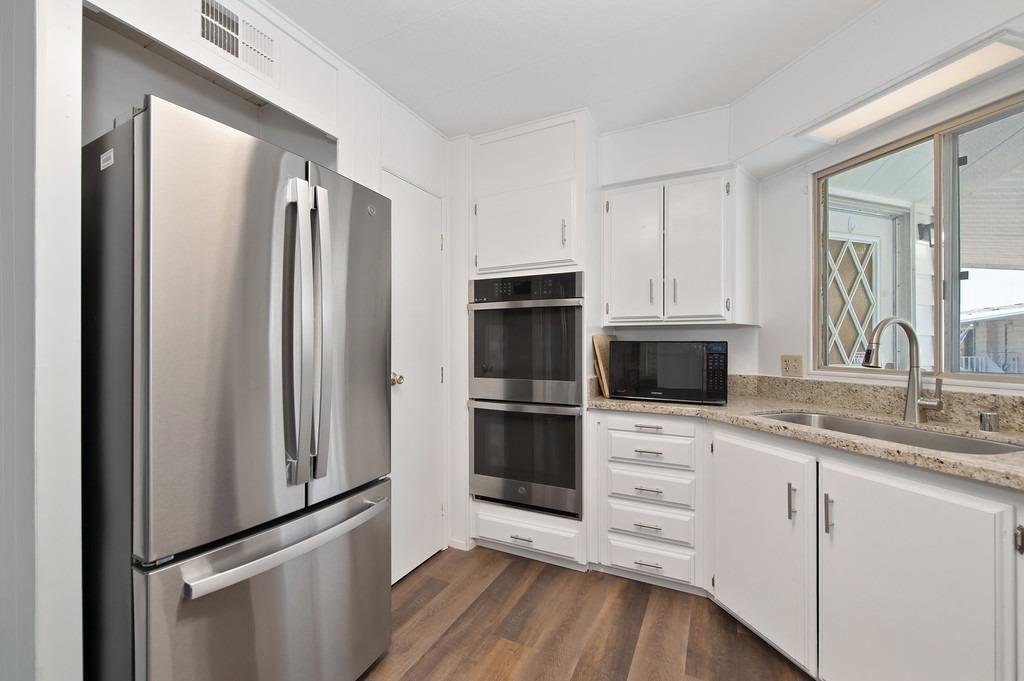 Detail Gallery Image 17 of 35 For 163 Rimma Way, Roseville,  CA 95661 - 2 Beds | 2 Baths