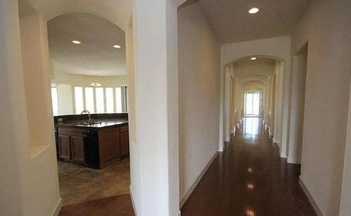 Martingale Court, Wilton, California image 4