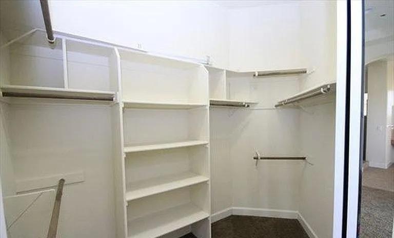 Detail Gallery Image 17 of 22 For 9640 Martingale Ct, Wilton,  CA 95693 - 5 Beds | 3/1 Baths