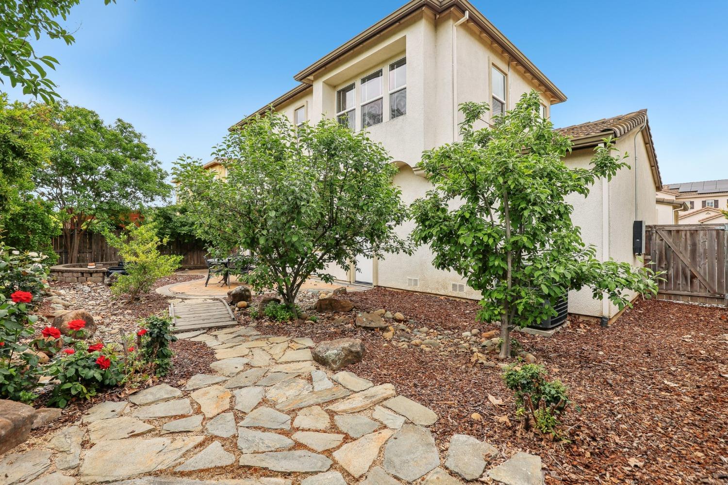Detail Gallery Image 51 of 58 For 9873 Winkle Cir, Elk Grove,  CA 95757 - 4 Beds | 3/1 Baths