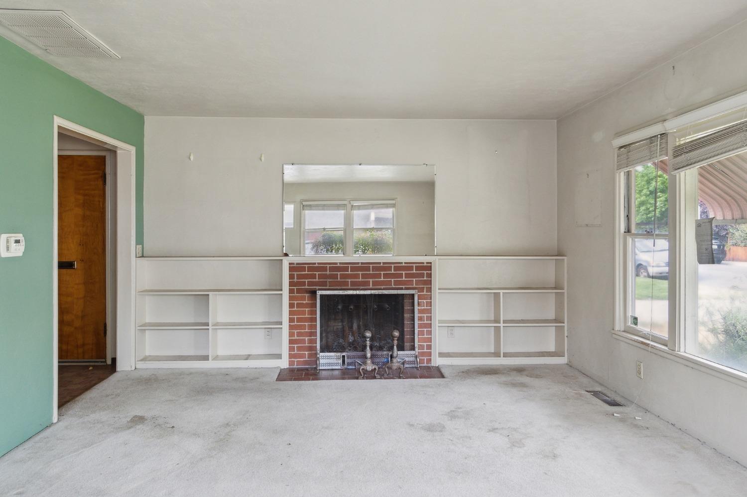 Detail Gallery Image 8 of 30 For 1232 Wellesley Ave, Modesto,  CA 95350 - 3 Beds | 2/1 Baths