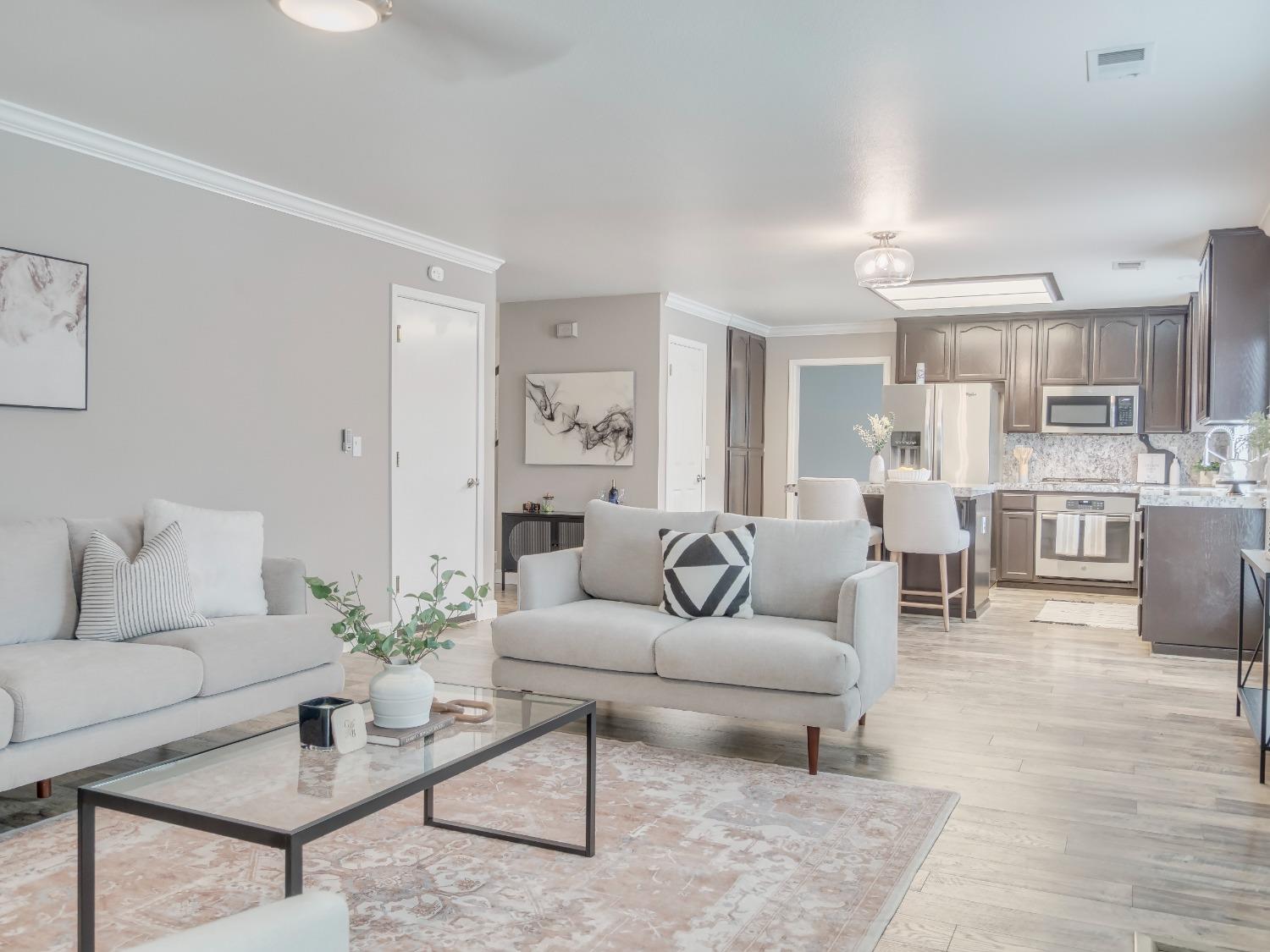 Hemlock Court, Hollister, California image 25