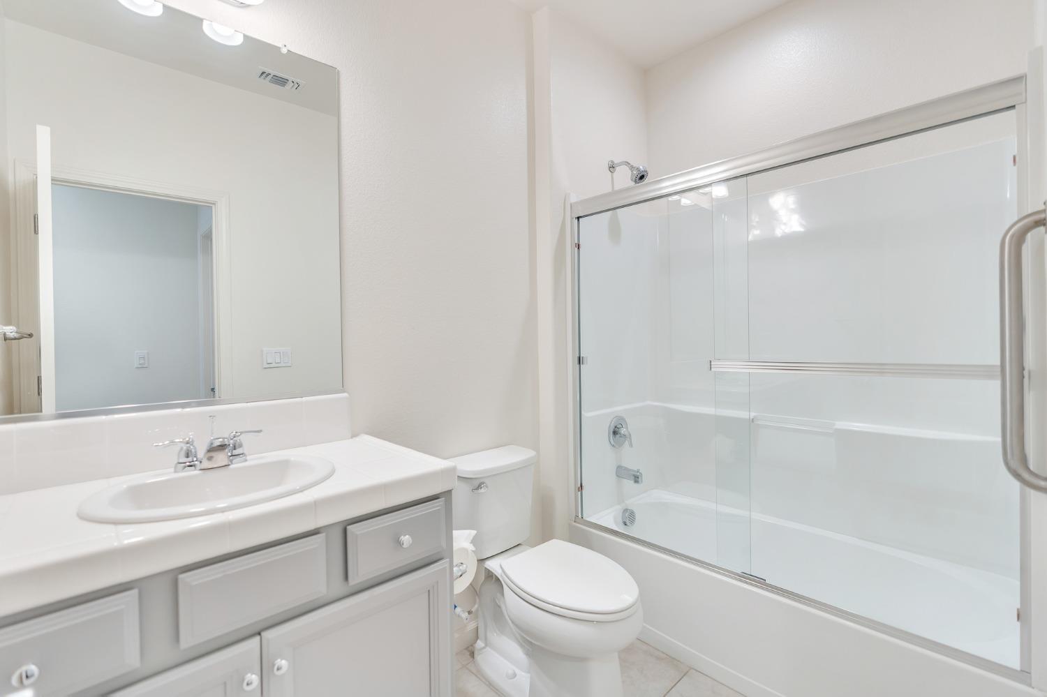 Detail Gallery Image 28 of 66 For 737 Betten St, Los Banos,  CA 93635 - 2 Beds | 2 Baths
