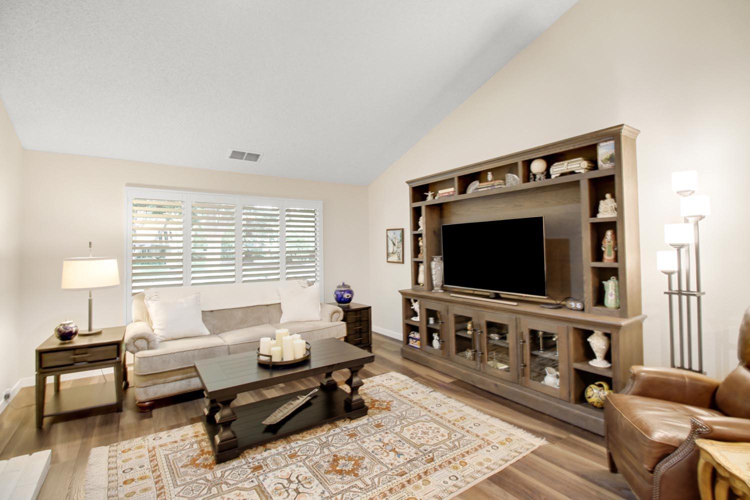Detail Gallery Image 6 of 31 For 11475 Coloma Rd, Gold River,  CA 95670 - 2 Beds | 2 Baths