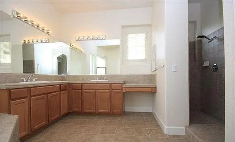 Martingale Court, Wilton, California image 20