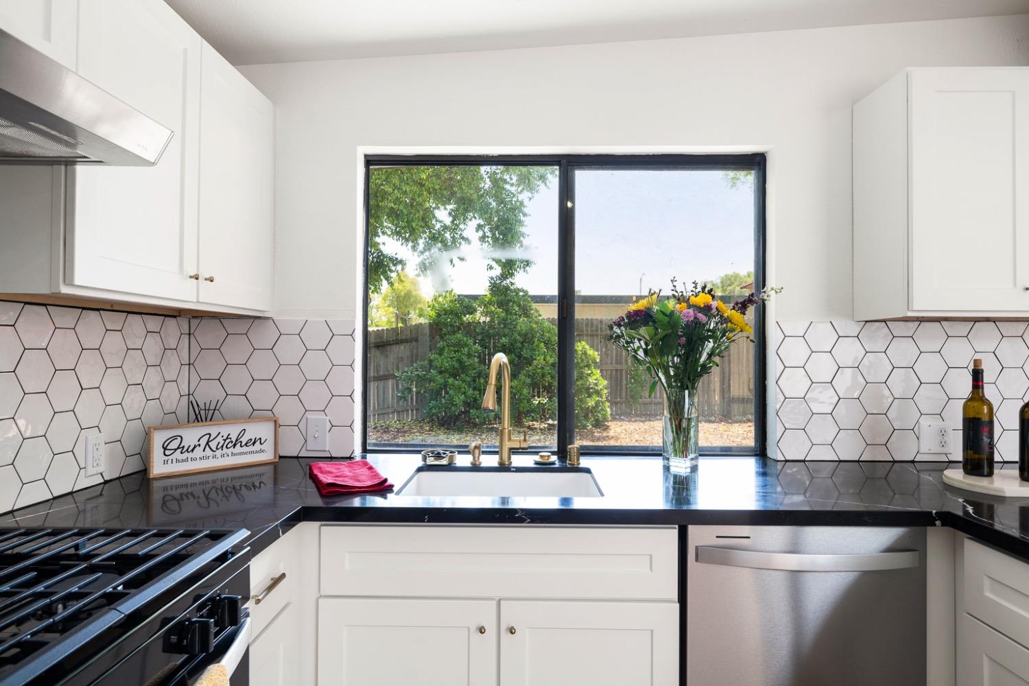 Detail Gallery Image 20 of 48 For 3009 Solito St, Davis,  CA 95616 - 3 Beds | 2 Baths
