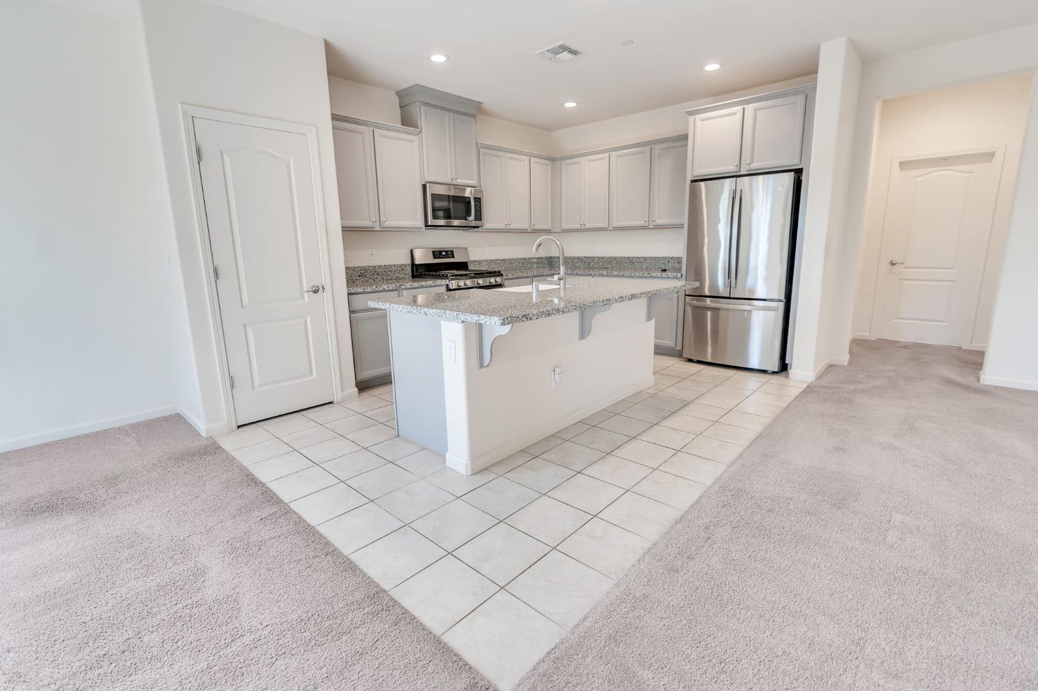 Detail Gallery Image 16 of 66 For 737 Betten St, Los Banos,  CA 93635 - 2 Beds | 2 Baths