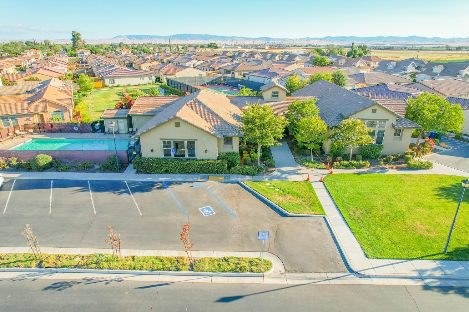 Detail Gallery Image 51 of 66 For 737 Betten St, Los Banos,  CA 93635 - 2 Beds | 2 Baths