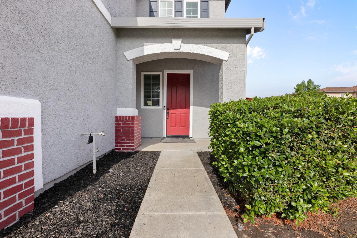 Brook Falls Court, Stockton, California image 2