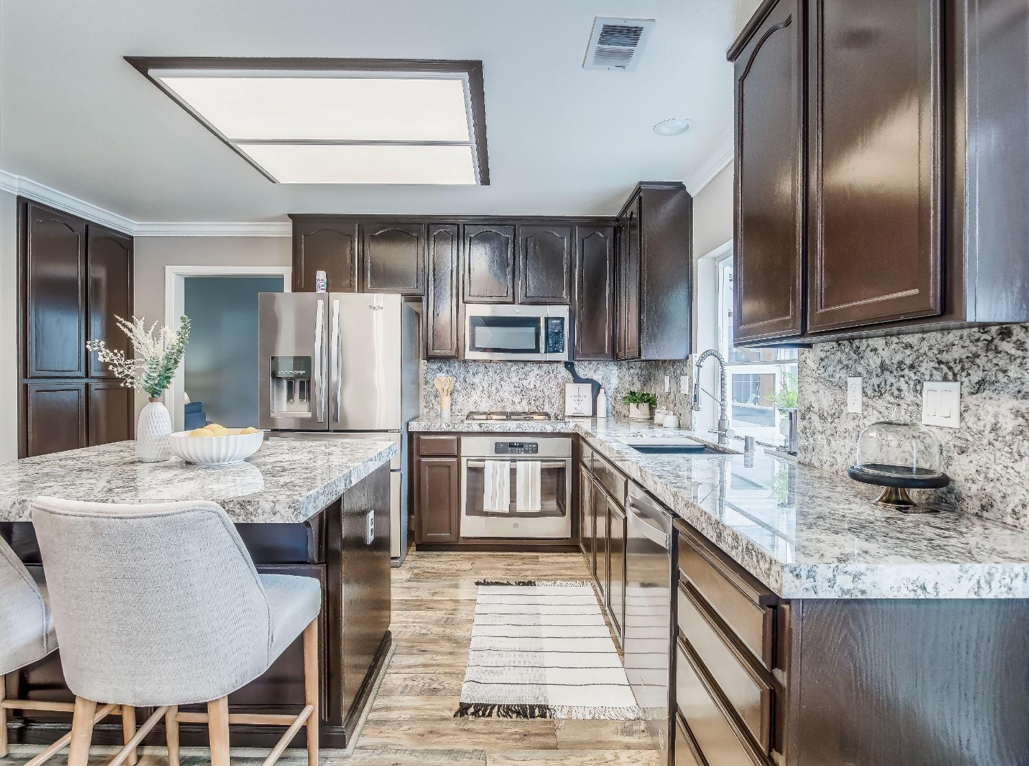 Hemlock Court, Hollister, California image 8